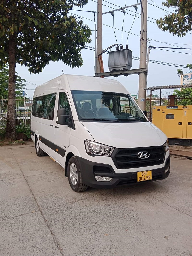 thuê xe 16 chỗ Ford Vĩnh Long 