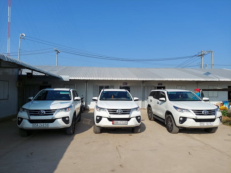 thuê xe 7 chỗ Fortuner Vĩnh Long