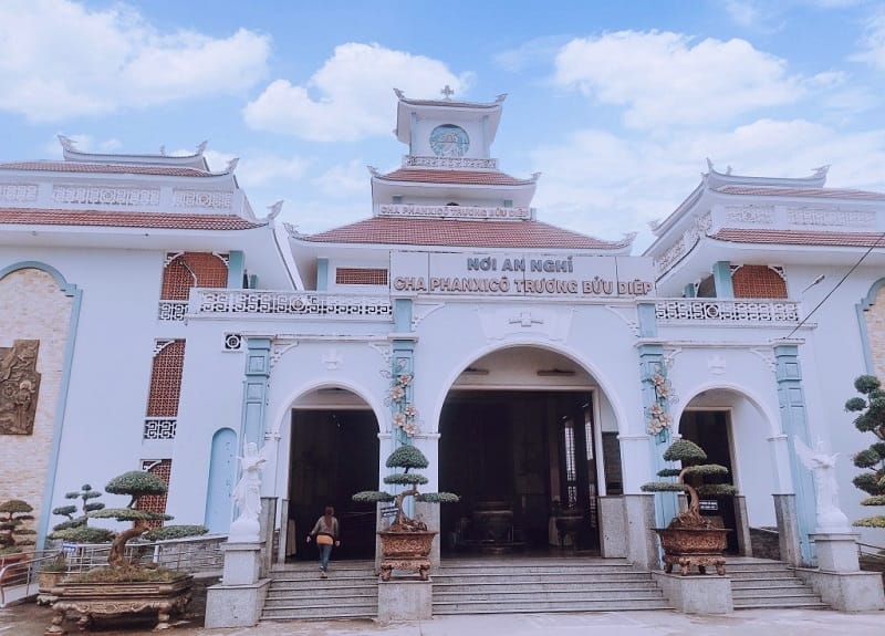 Dịch vụ cho thuê xe đi Cha Diệp