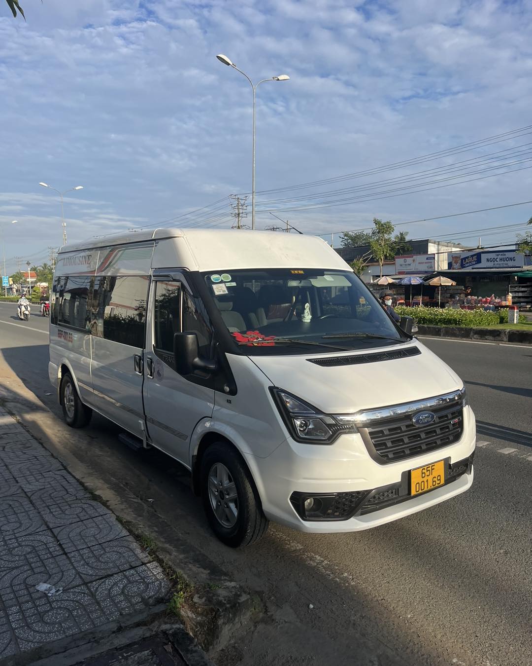 thuê xe hợp đồng tại Vĩnh Long