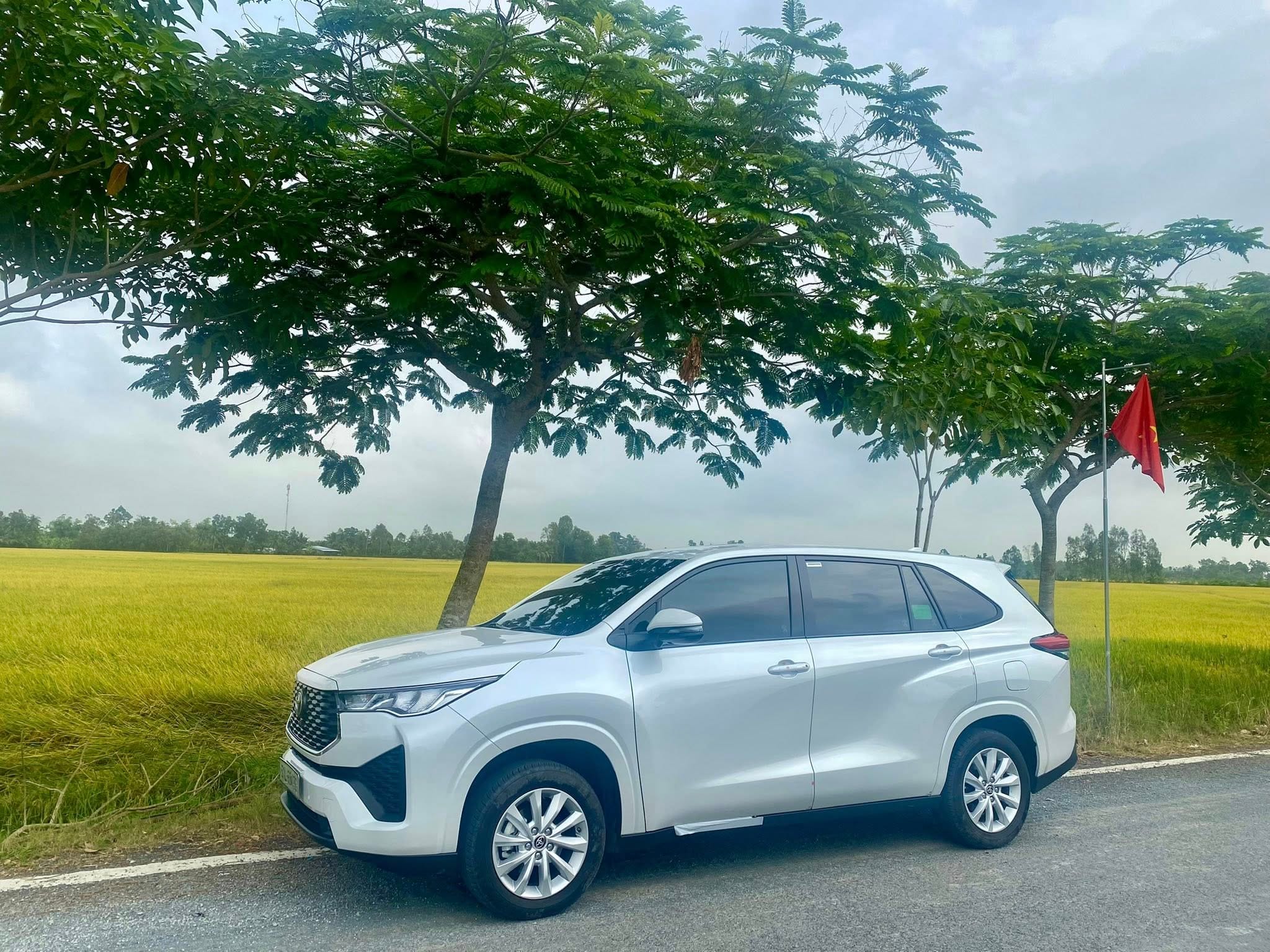 Thuê xe sài gòn vĩnh long