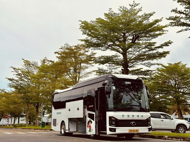 So Sánh Thuê Xe 4 Chỗ, 7 Chỗ 